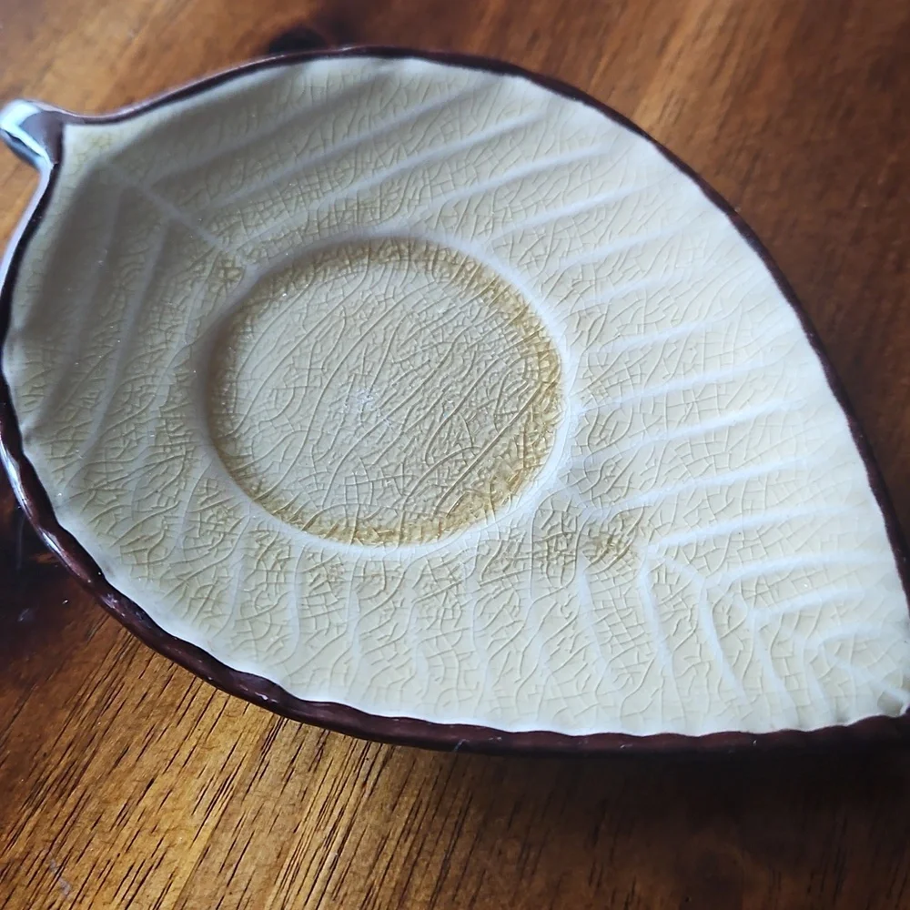 3 For $10 Pier 1 Imports  Stoneware Cream Trinket Leaf Plate.